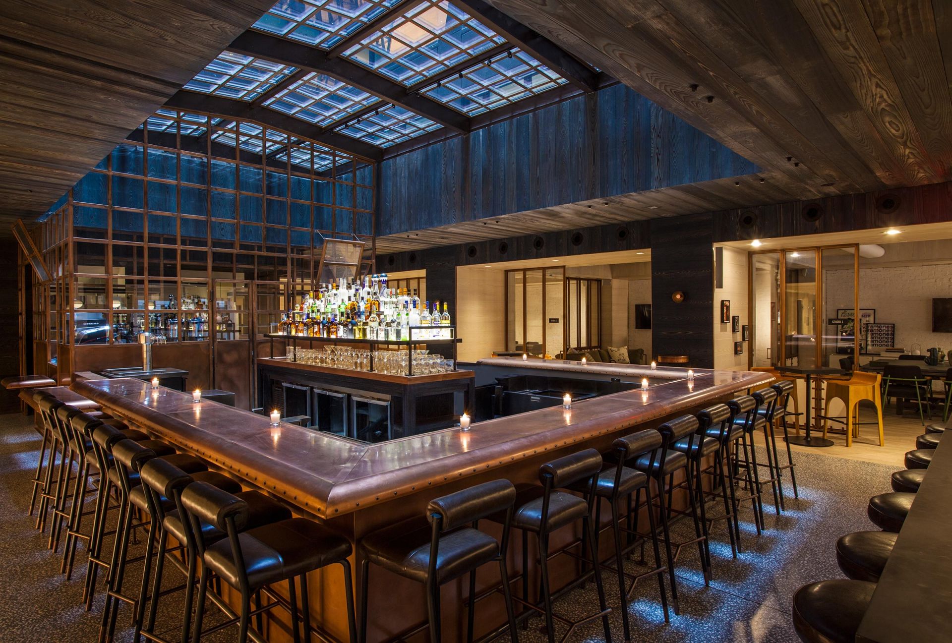 Bar-Moxy
